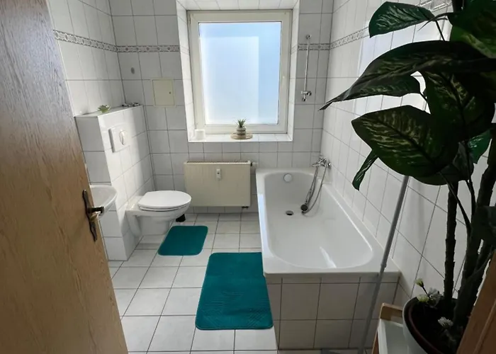 Monteurzimmer Und Naehe Leuna, Halle, Leipzig Appartamento