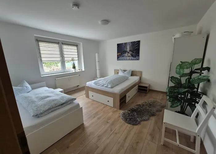 Monteurzimmer Und Naehe Leuna, Halle, Leipzig *