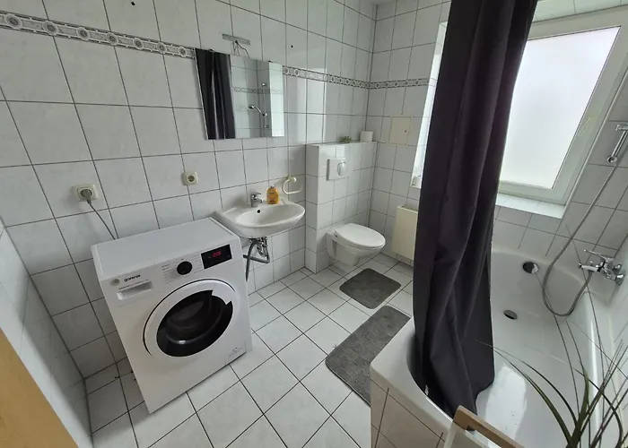 Monteurzimmer Und Naehe Leuna, Halle, Leipzig *